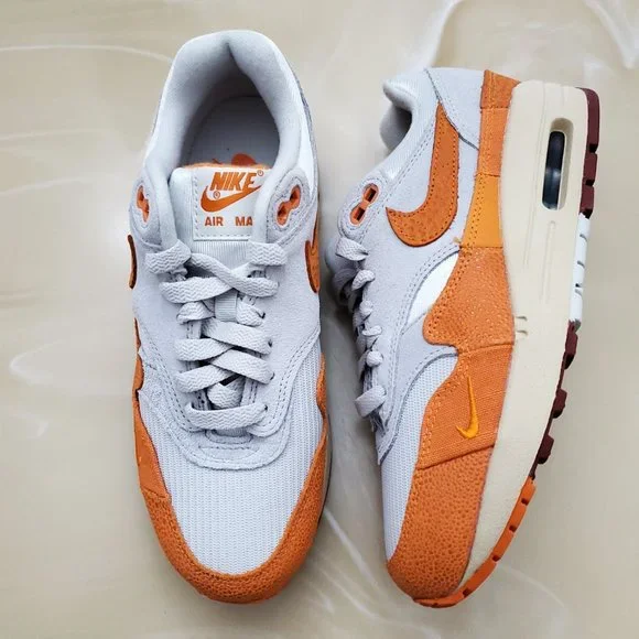 Nike Women's Air Max 1 Magma Orange - Picture 3 of 10